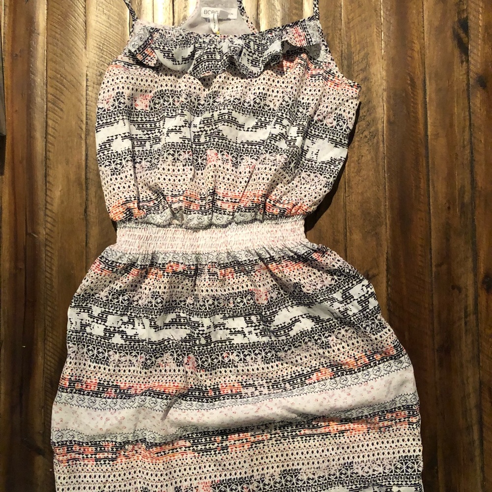 BCBG Ruffle Casual Dress w/ Pockets Aztec Print